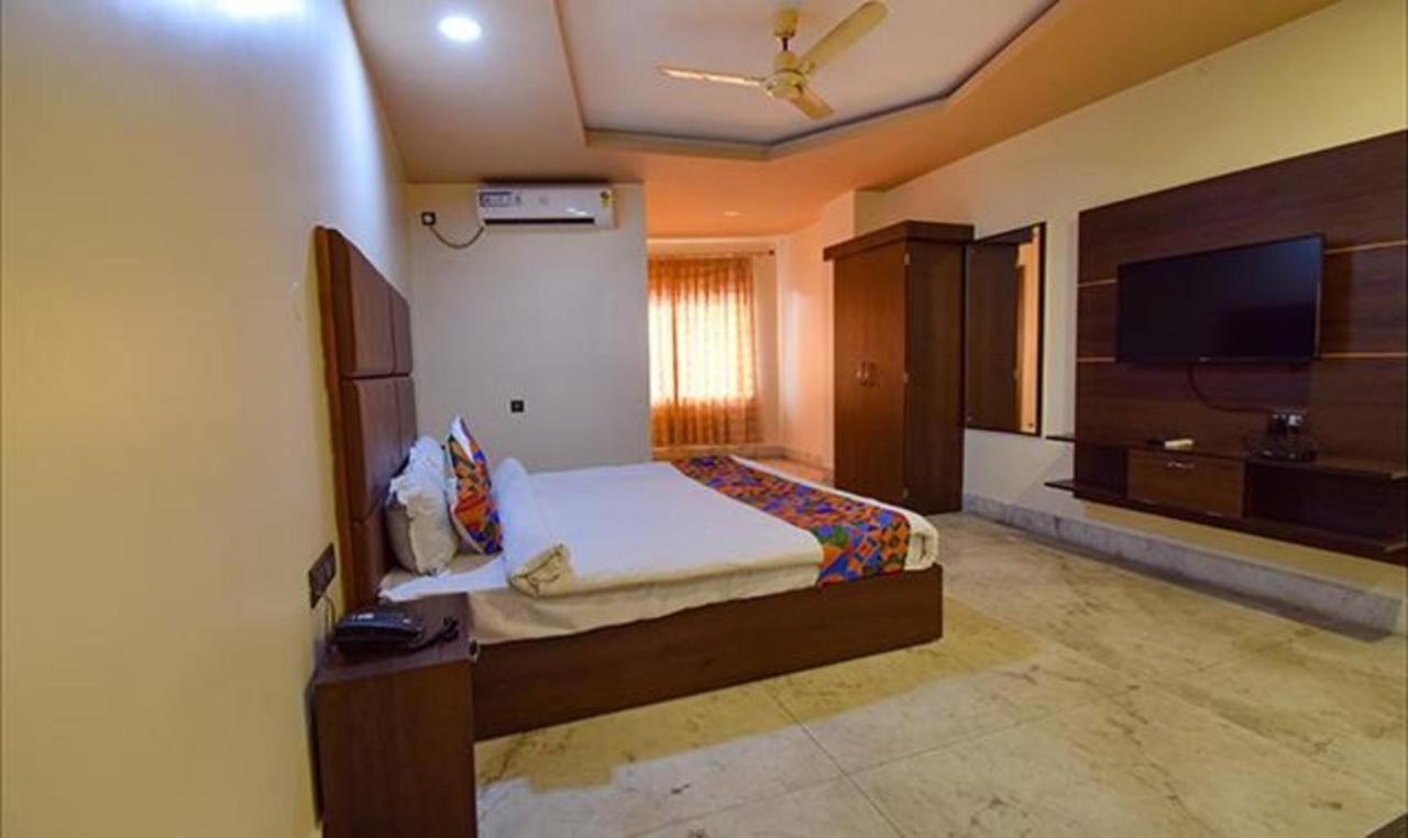 Fabhotel Rr Suites Guwahati Dış mekan fotoğraf