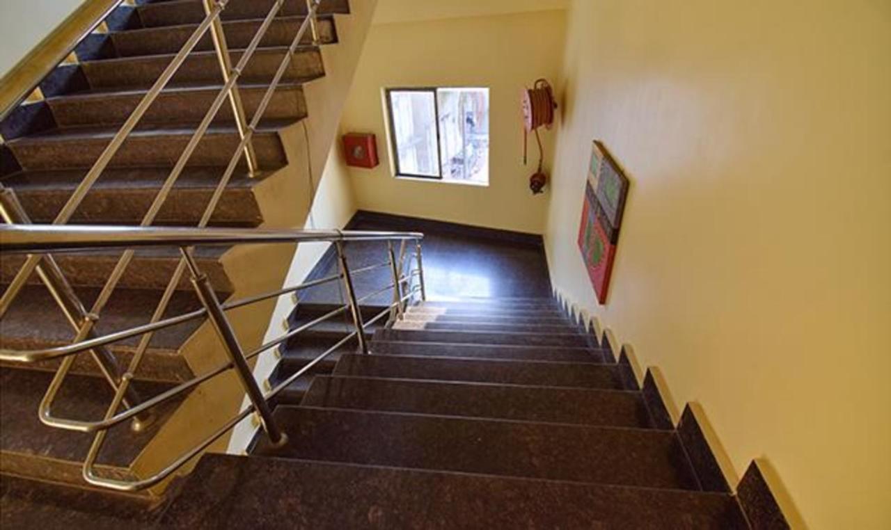 Fabhotel Rr Suites Guwahati Dış mekan fotoğraf